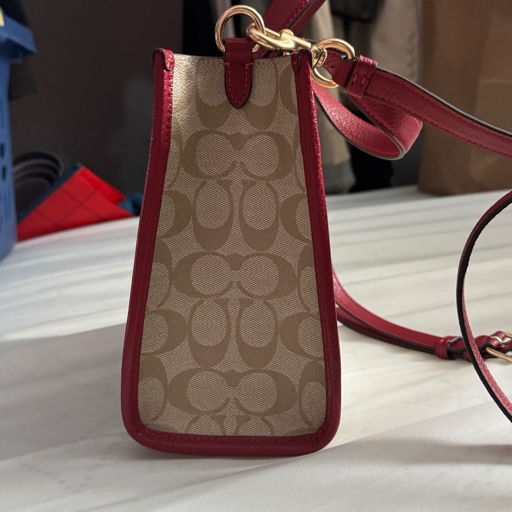 Coach Lunar New Year Dempsey Carryall Bag Rabbit and Carriage - Picture 5 of 8